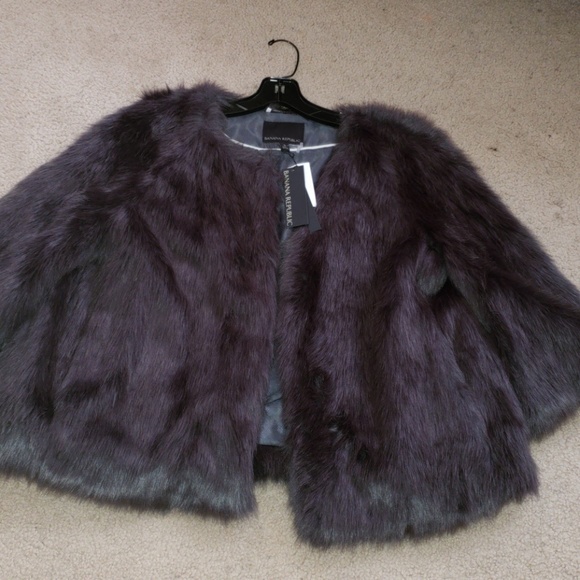 Banana republic NWT gray FAUX fur jacket